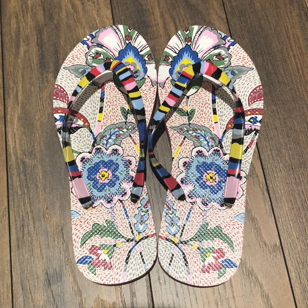 Vera Bradley Flip Flops Size Small